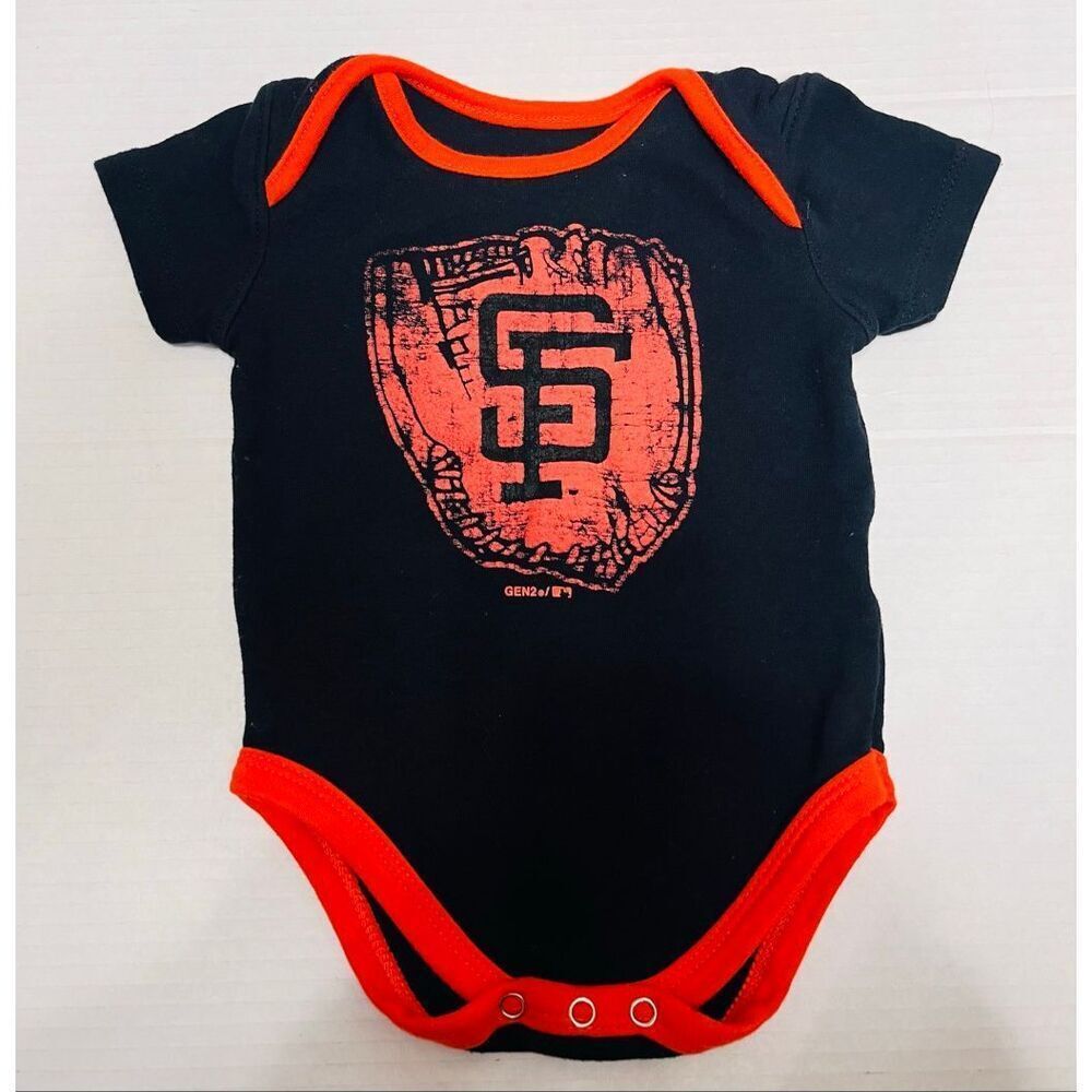 Cooperstown Collection San Francisco Giants Bodysuit    Boys Size 3/6 Months